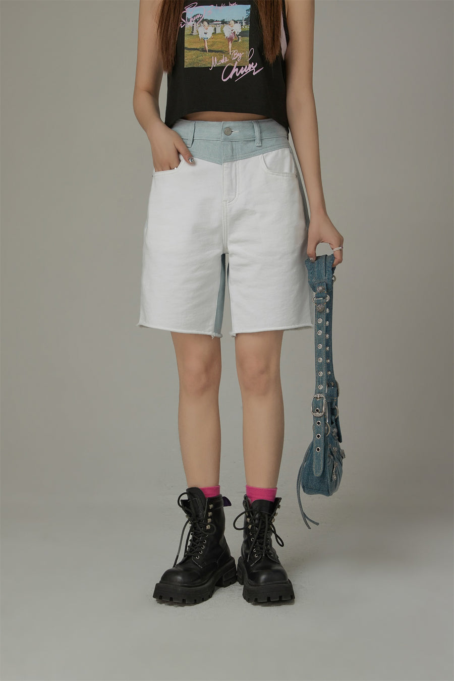 CHUU Contrast Two Toned Wide Shorts