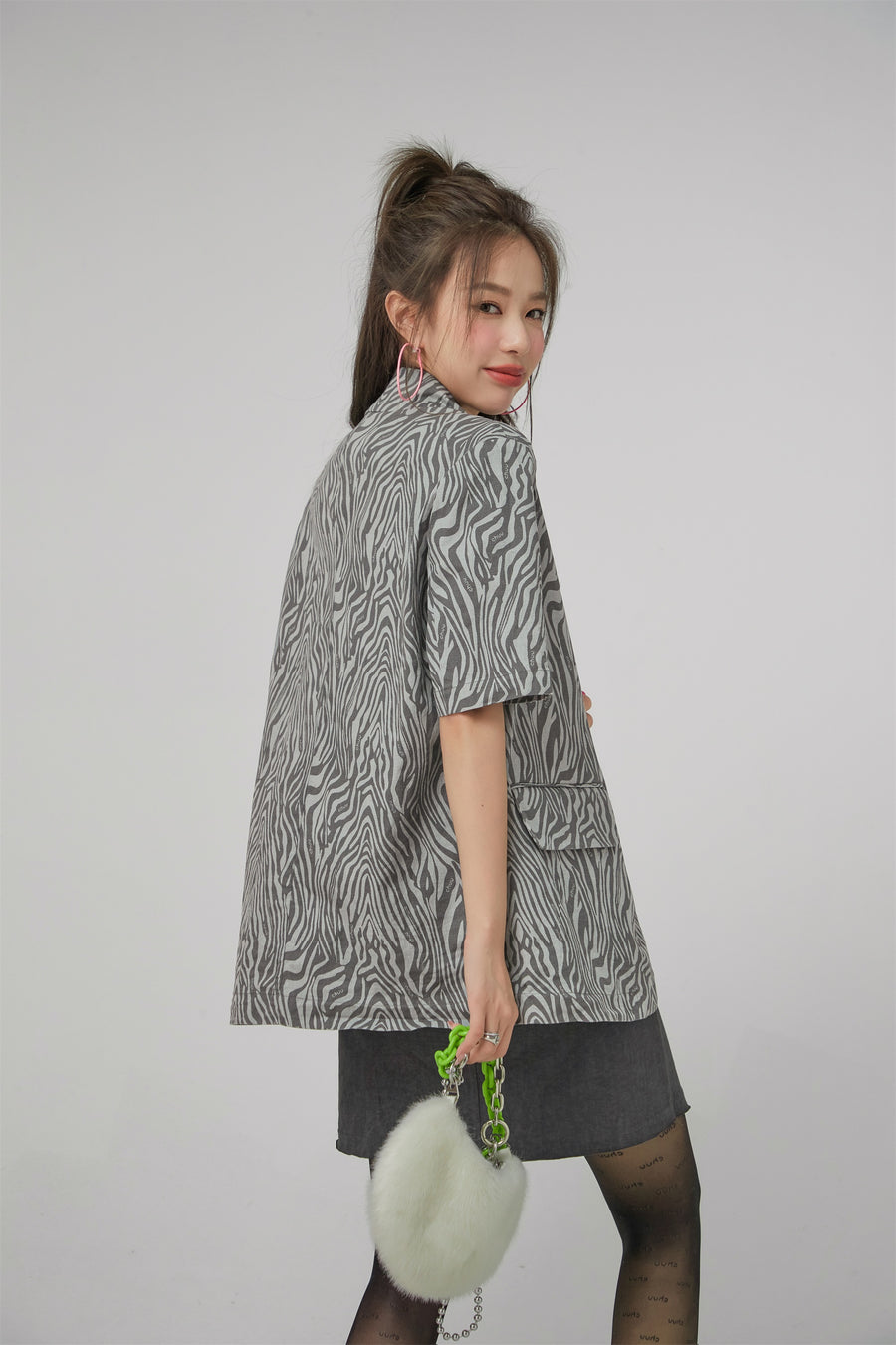 CHUU Zebra Short-Sleeve Blazer Jacket