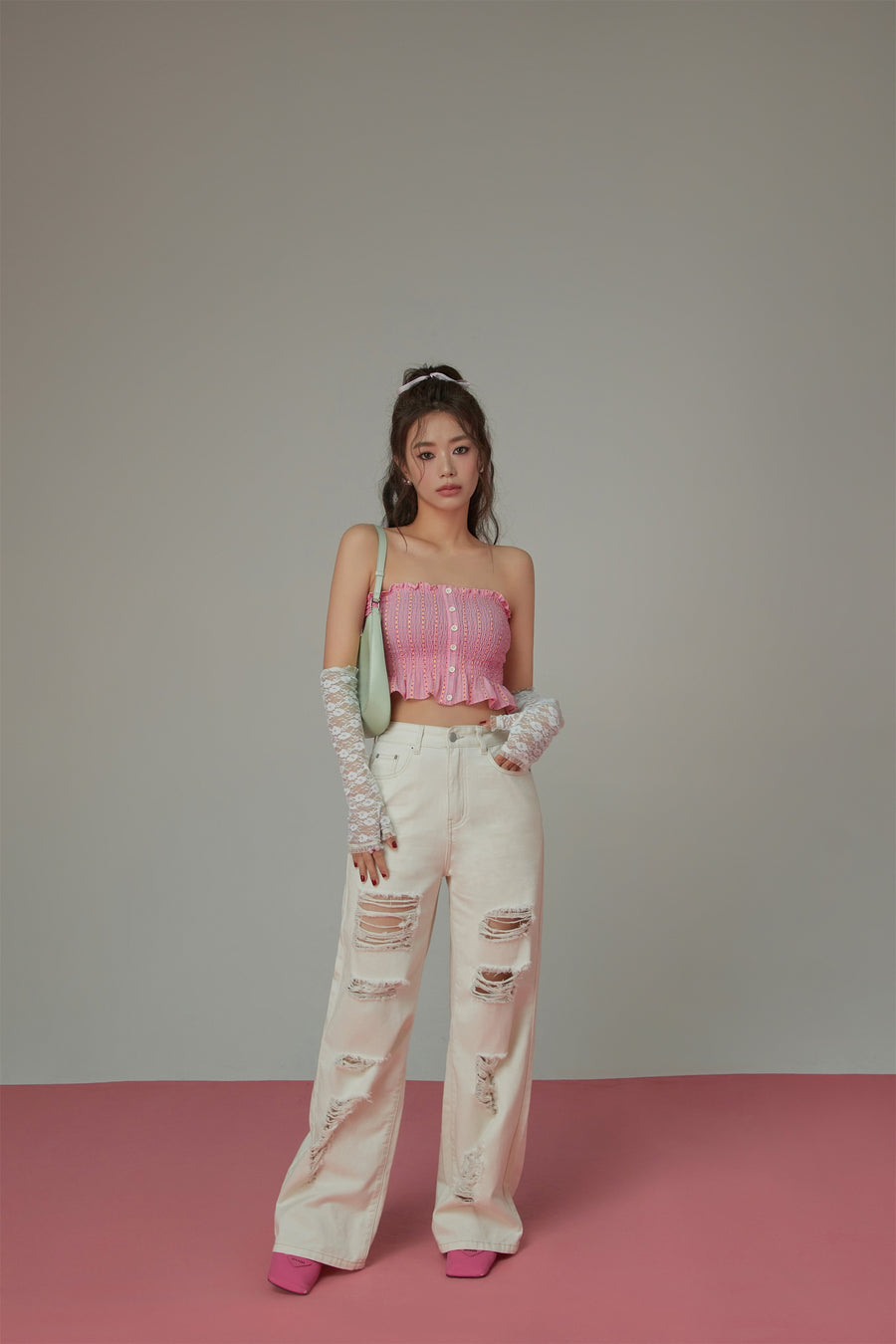 CHUU Heart Ruffle Button Tube Top