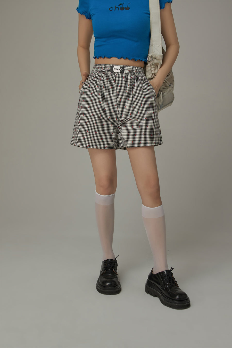 CHUU Cherry Check Shorts