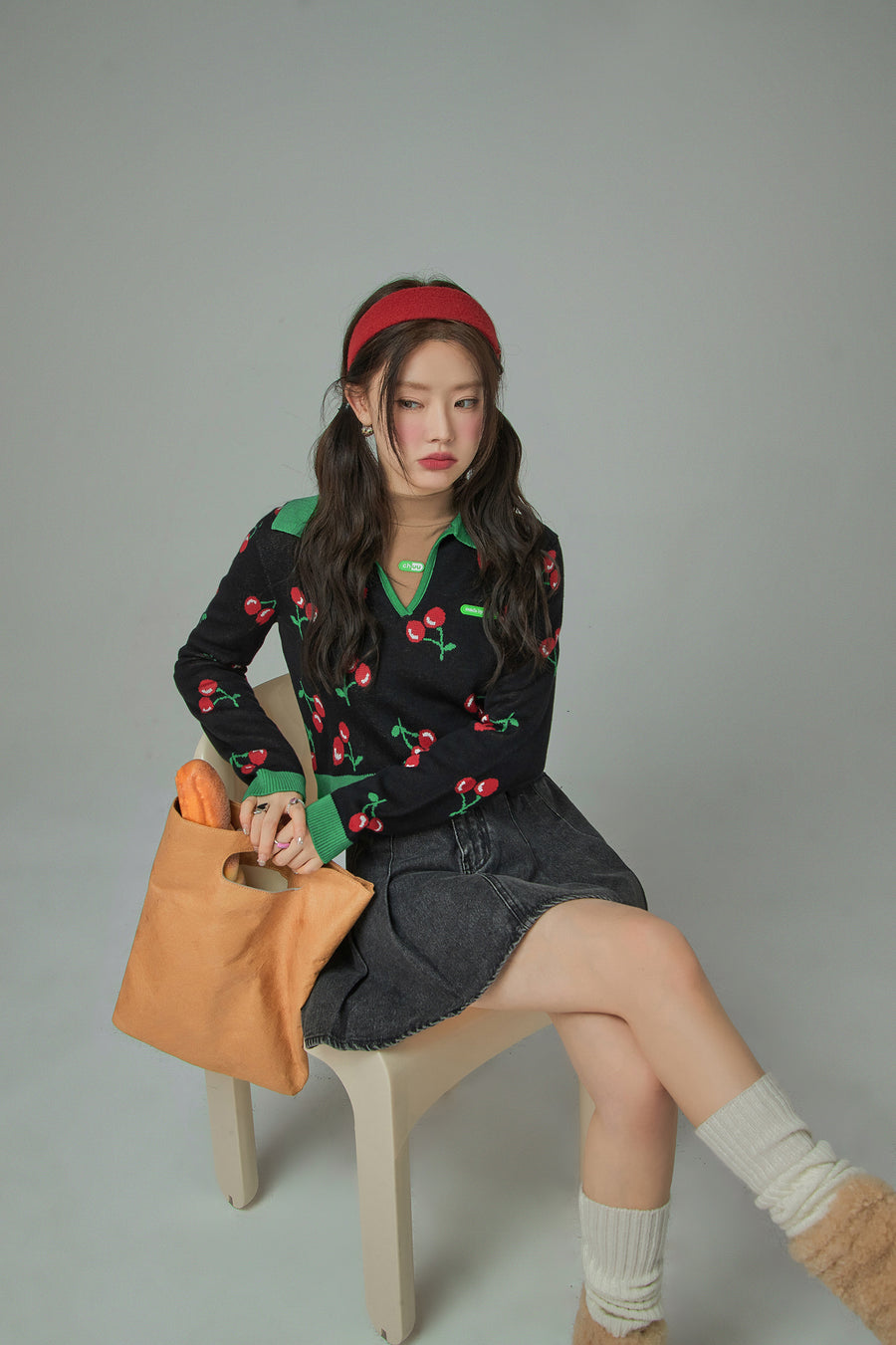 CHUU Cherry Polo Collar Colored Crop Knit Sweater