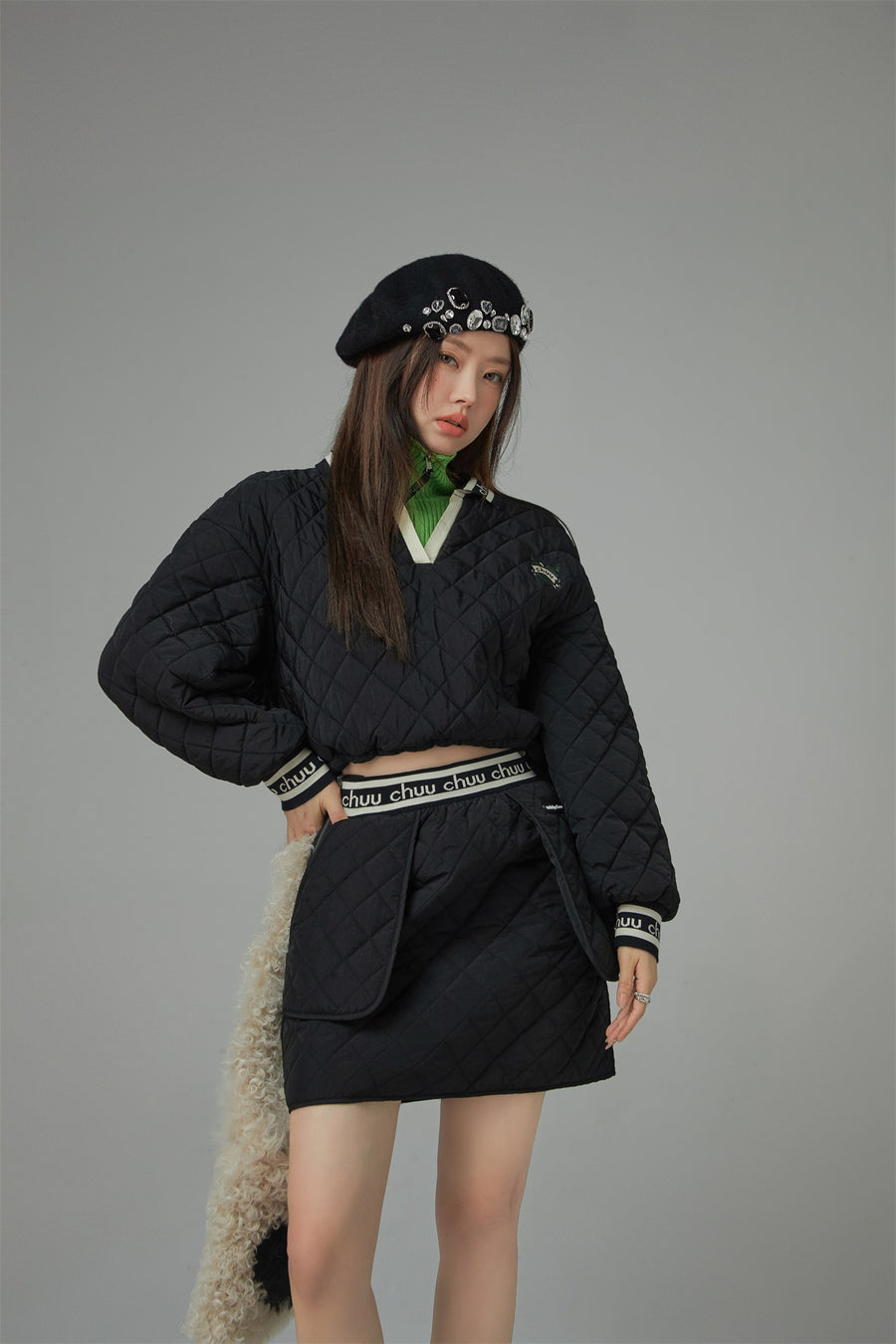 CHUU Way Too Good Quilted Mini Skirt