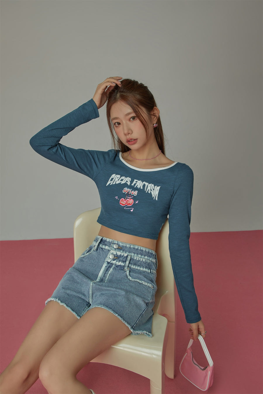 CHUU Circus Line Color Cropped T-Shirt