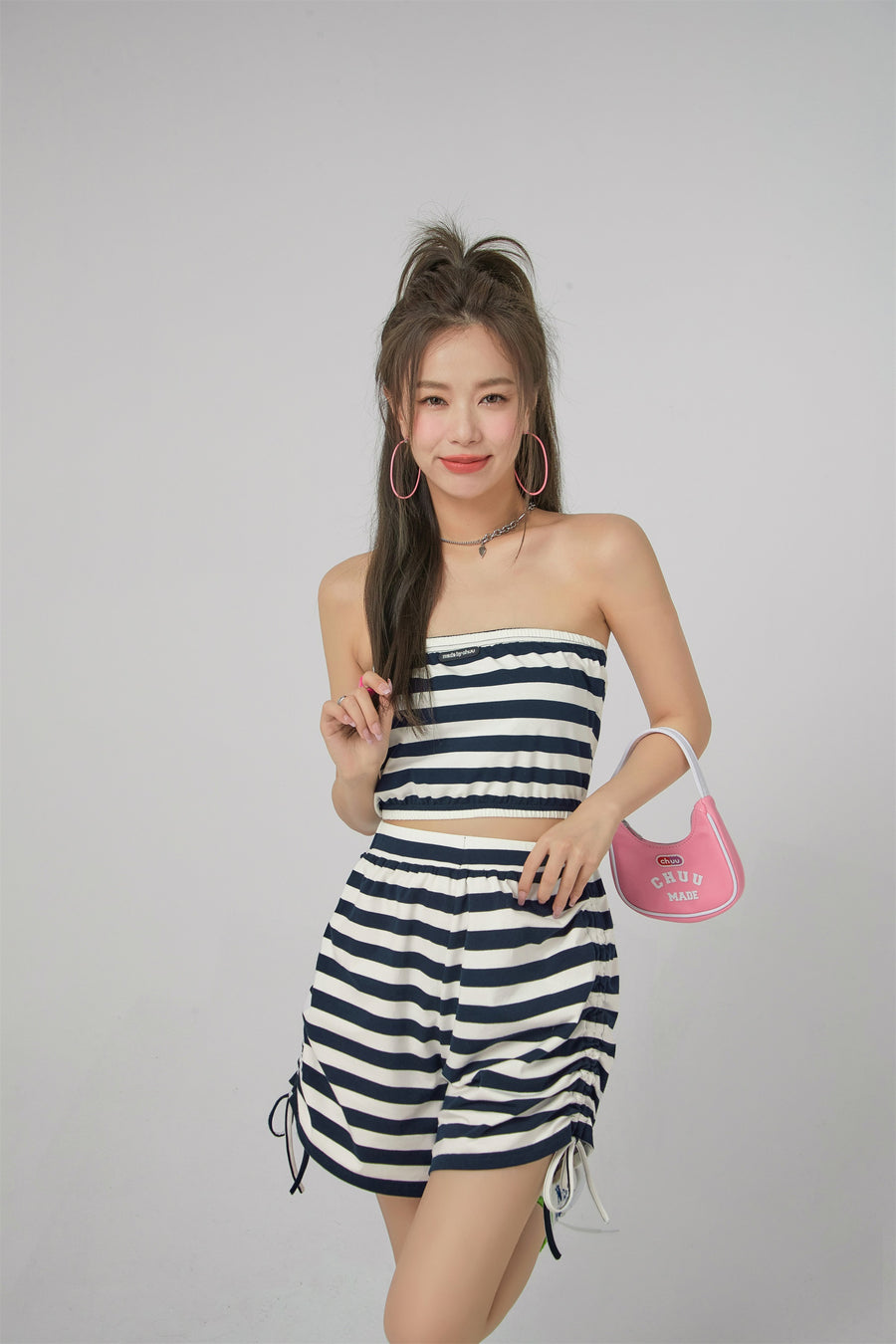 CHUU Stripes Frill Tube Top