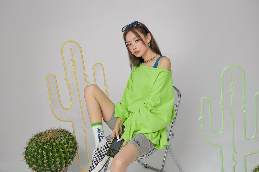 CHUU Oversized Off-Should Long-Sleeve Top