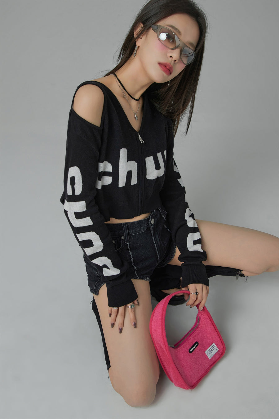 CHUU Shoulder Cut Out Crop Zip-Up