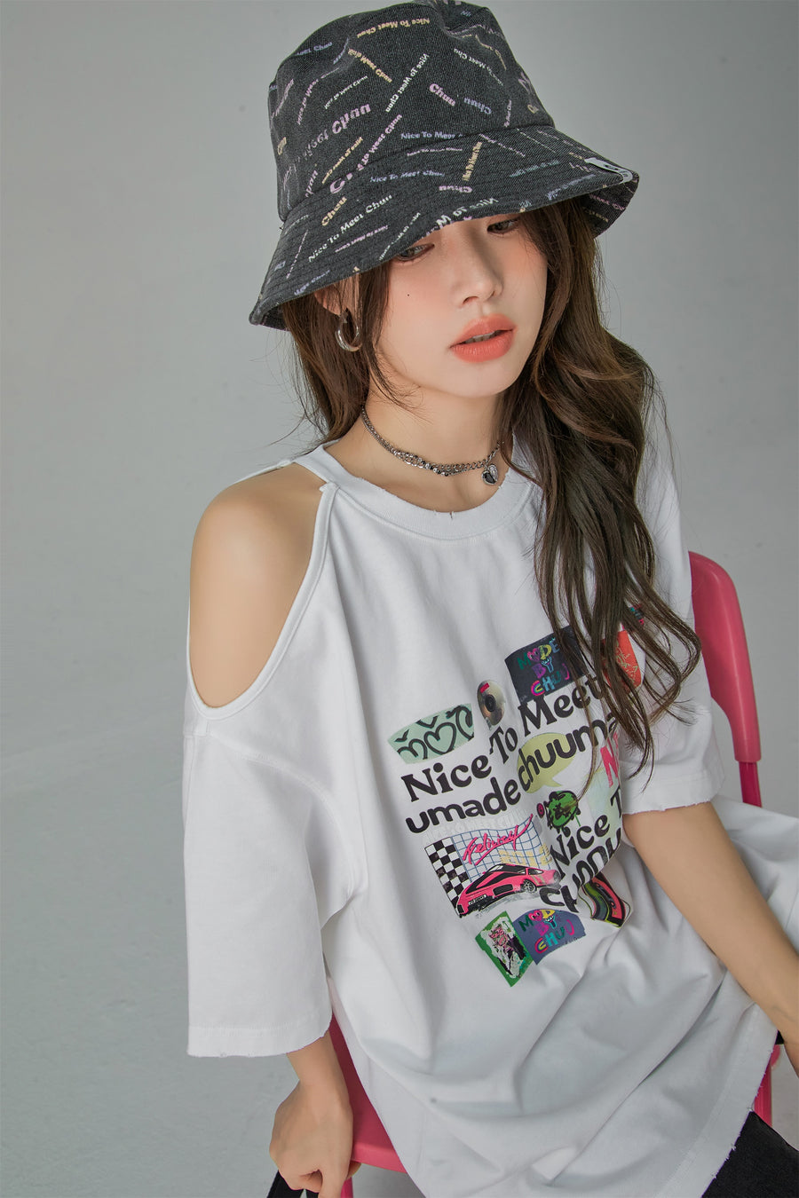 CHUU Nice To Meet You Open Shoulder T-Shirt