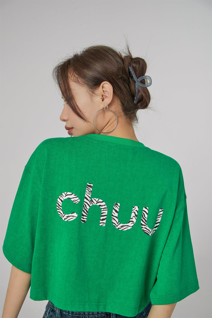 CHUU Chuu Logo Overfit Crop T-Shirt