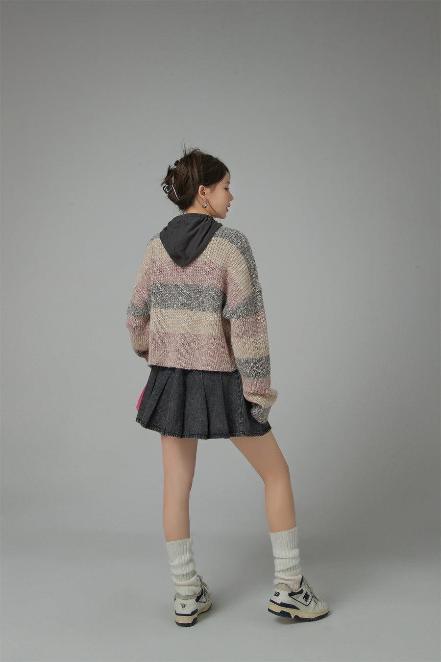 CHUU Crazy Chill Ribbed Loose Crop Knit Sweater