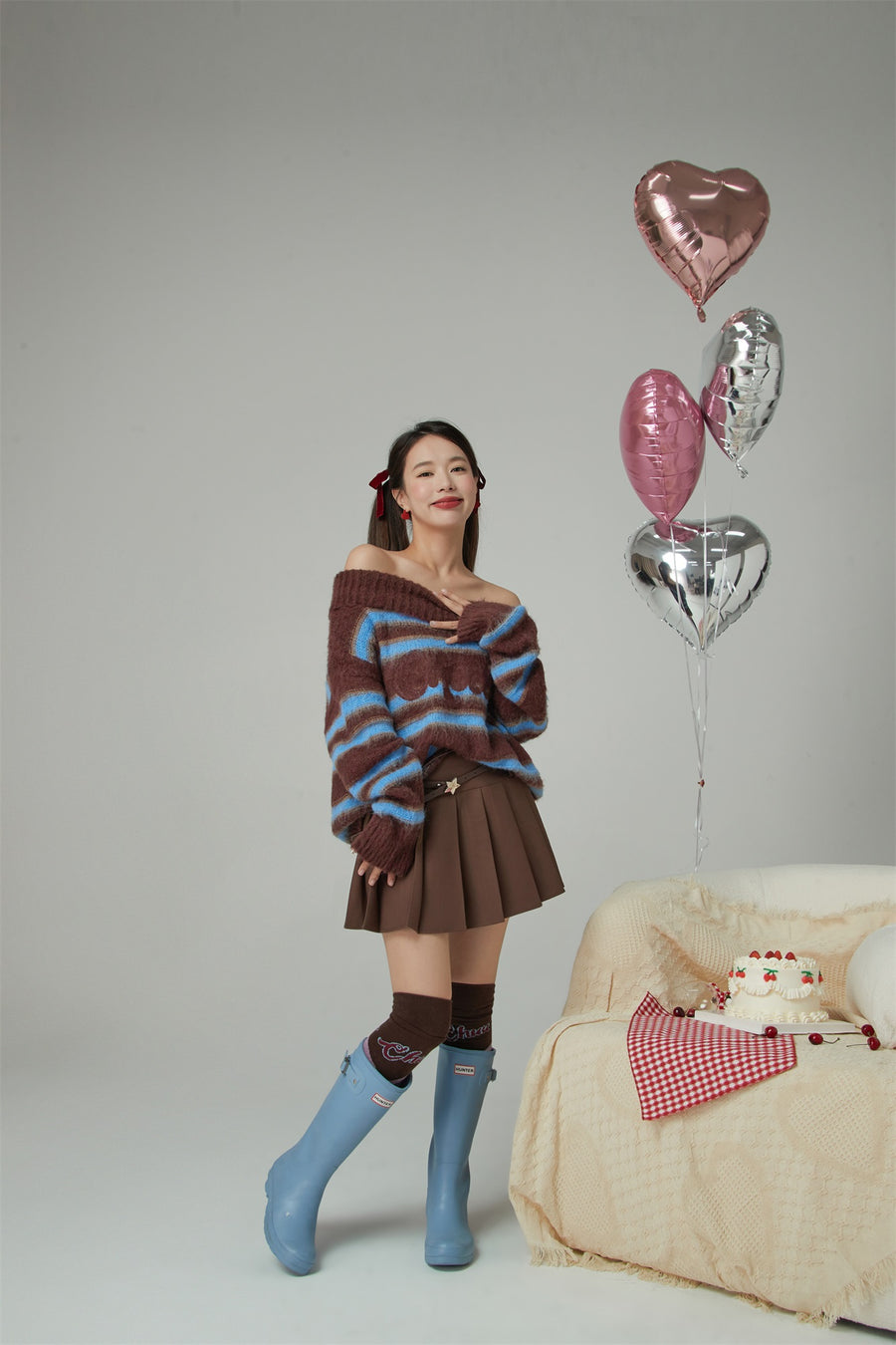 CHUU Loving You Two-Ways Stripe Knit Sweater