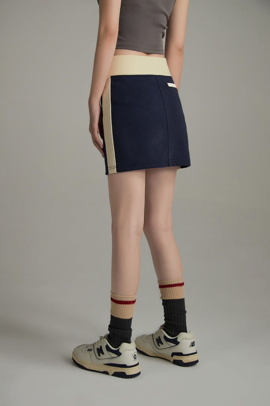 CHUU Sporty Side Pocket Mini Skirt