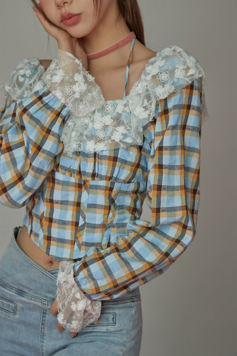 CHUU Lace Check Blouse