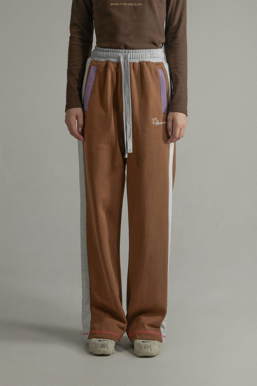 CHUU Color Matching Loose Fit Pants