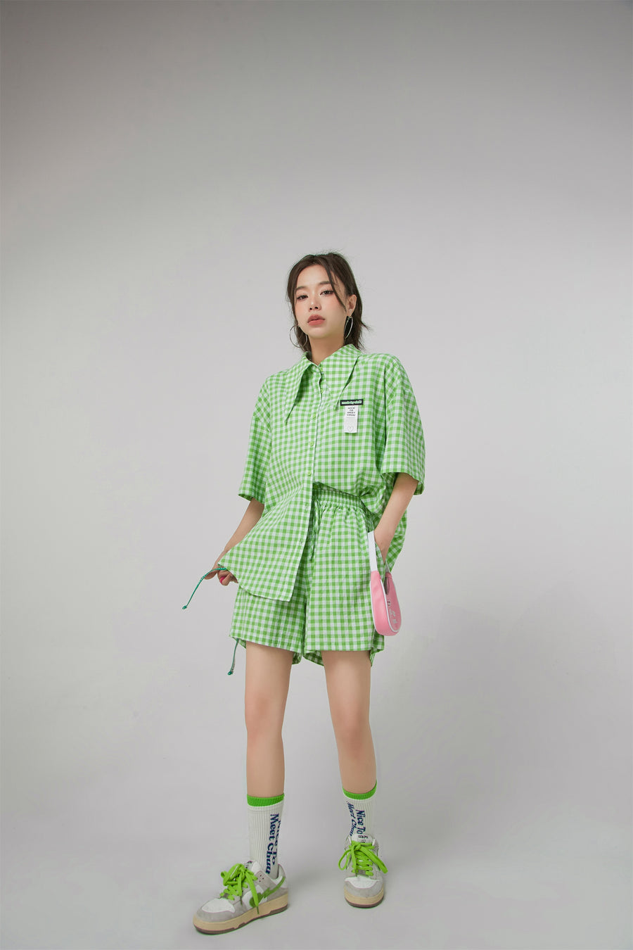 CHUU Gingham Check Wide Shorts