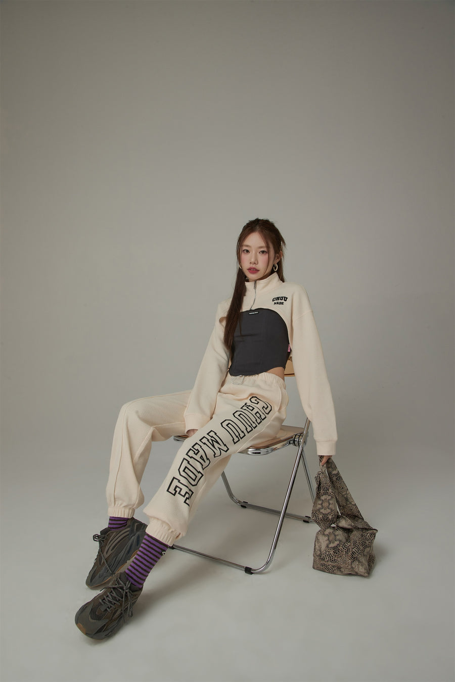 CHUU Chuu Made Logo Jogger Pants