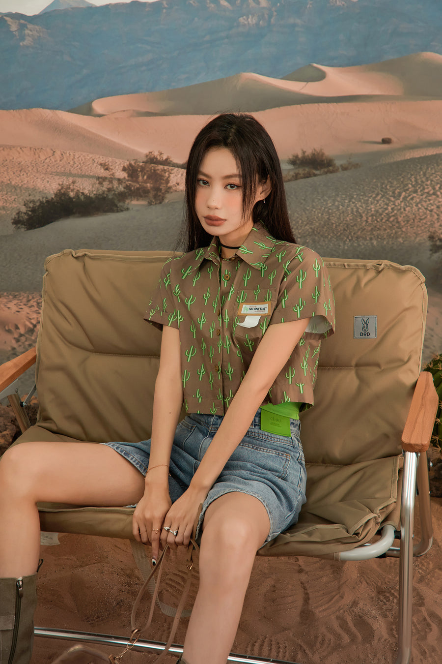 CHUU Catcus Inspired Cropped Shirt