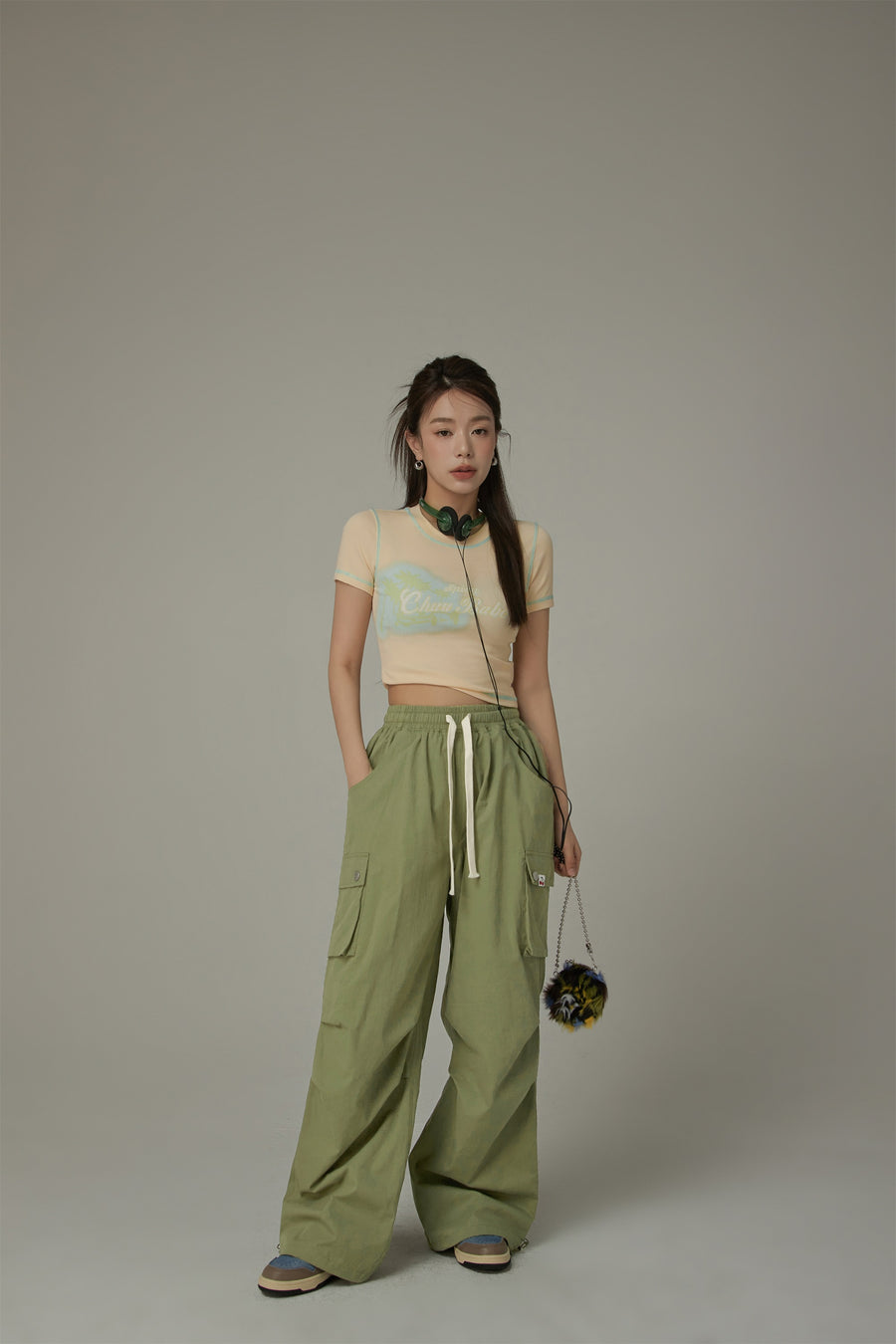 CHUU Basic Color String Cargo Wide Pants