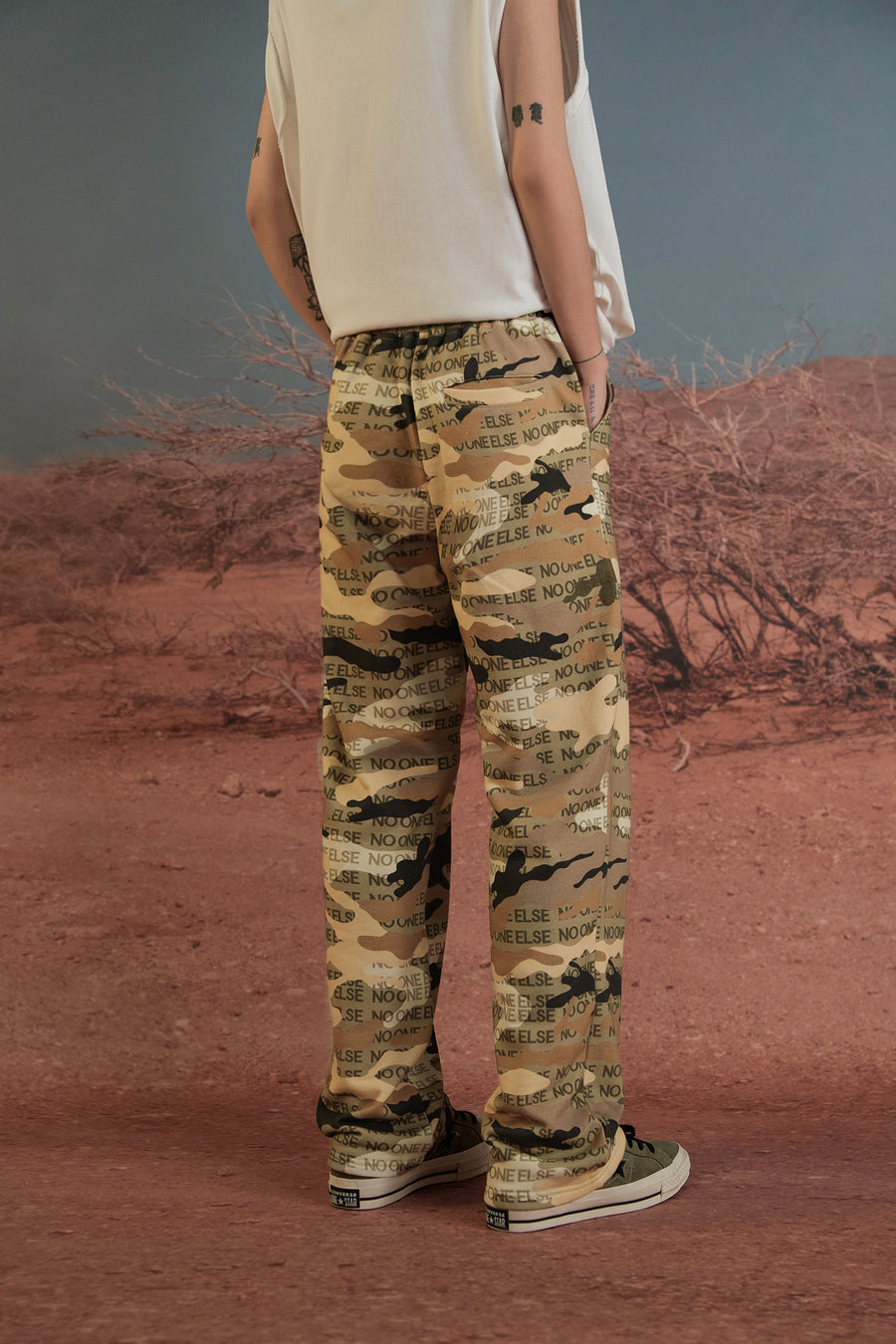 CHUU Camouflage Jogger Pants