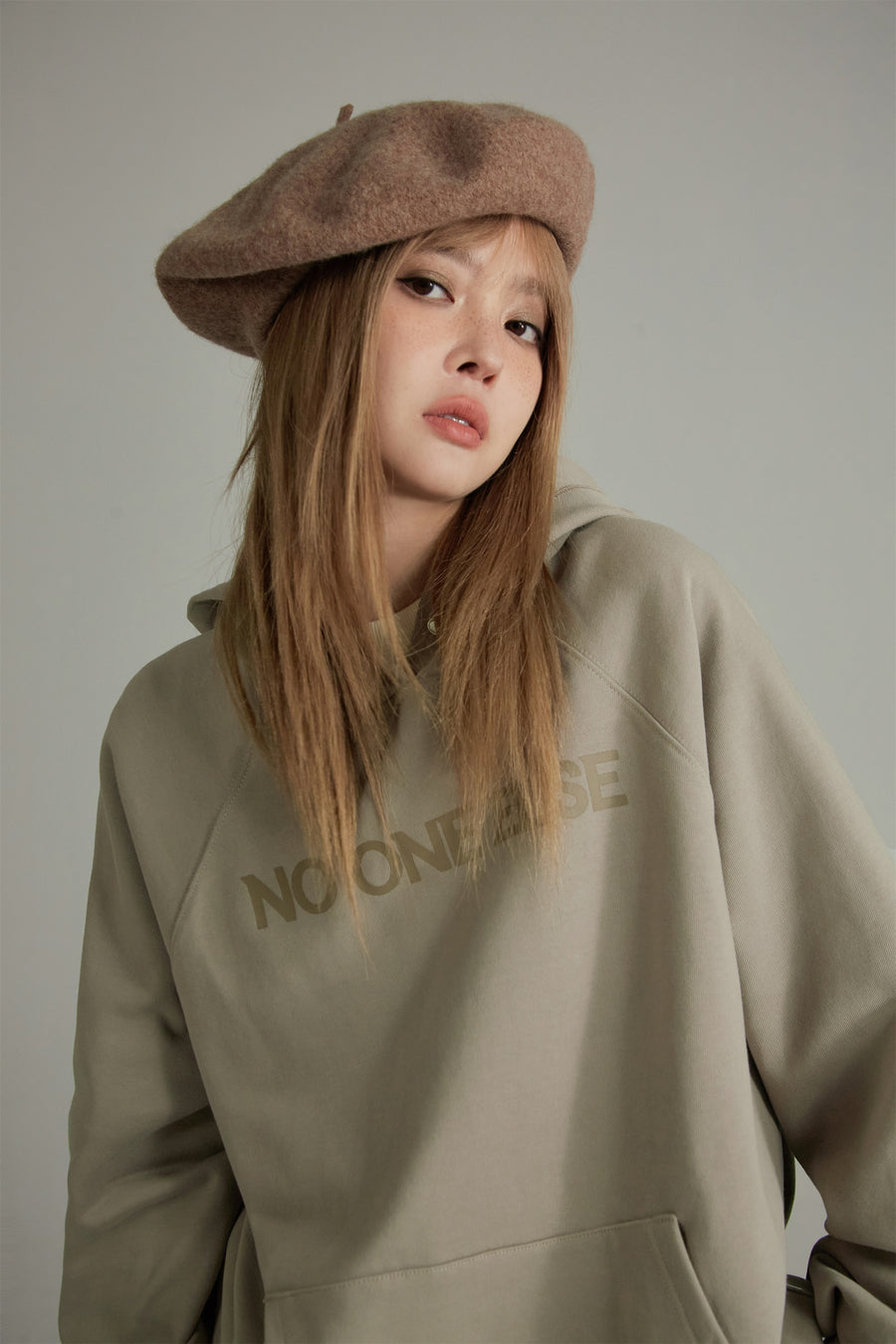 CHUU Noe Raglan Hoodie