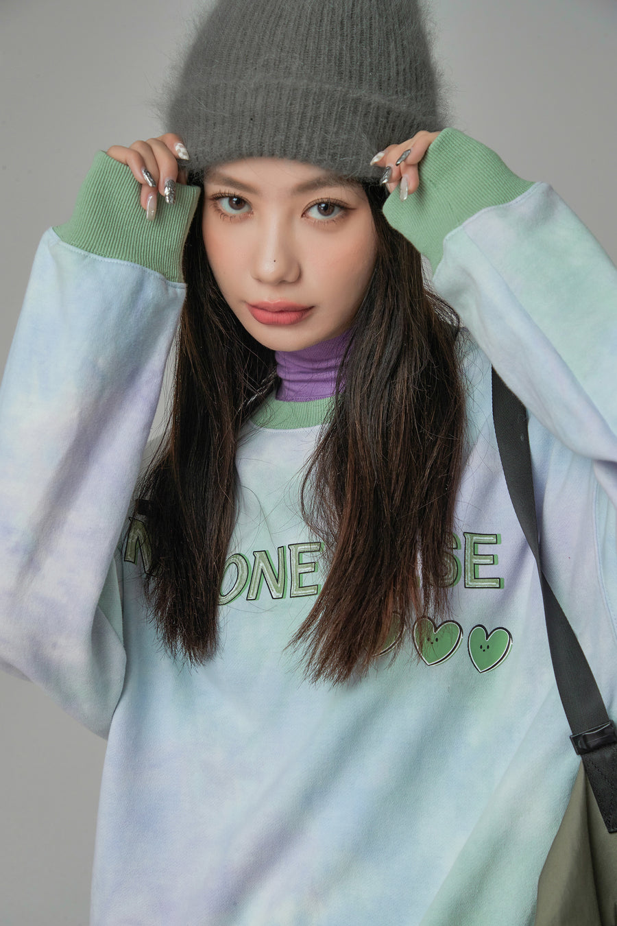 CHUU Straight To The Point Sweatshirt