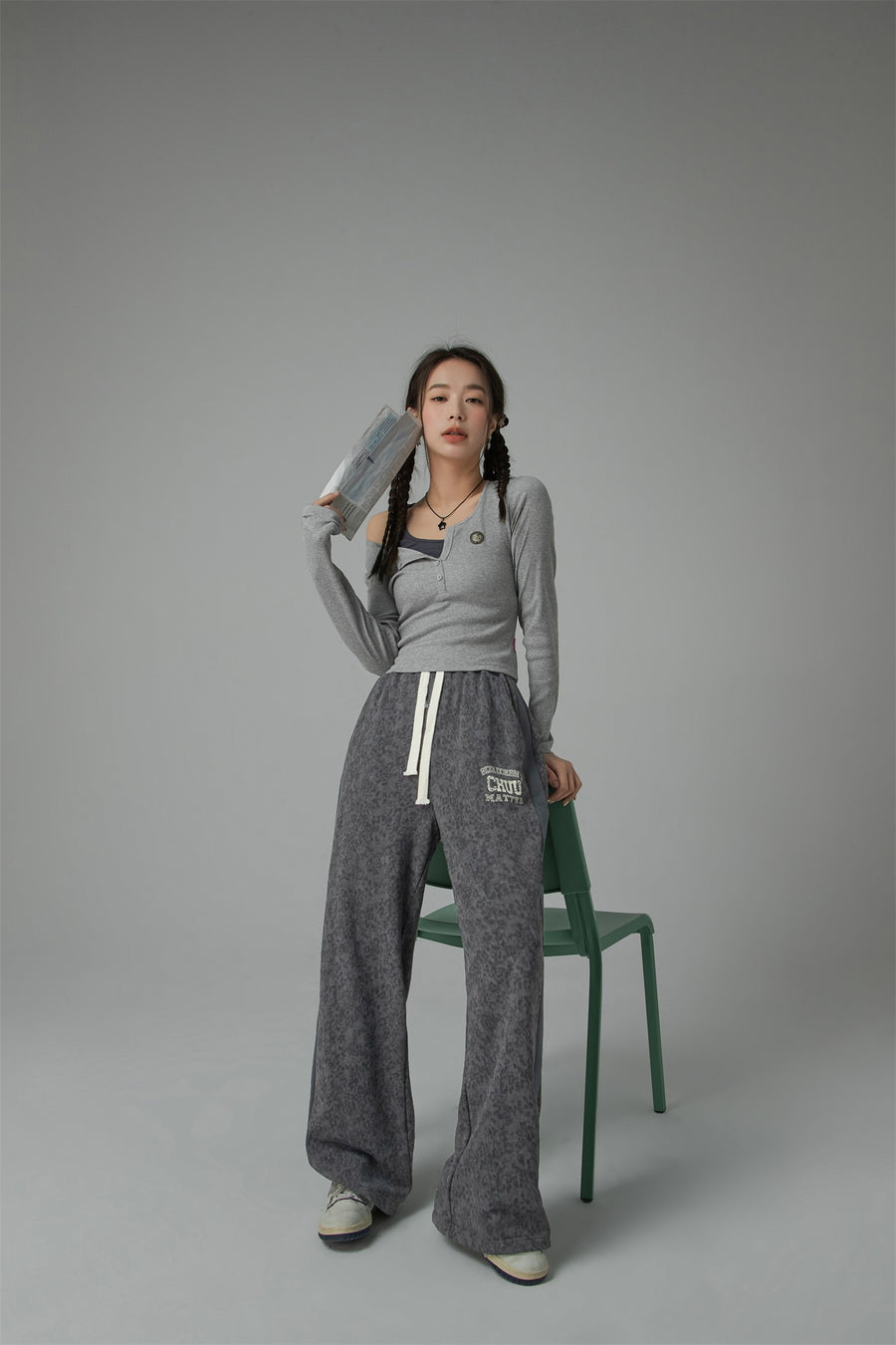 CHUU Leopard Chuu Matters Sweatpants