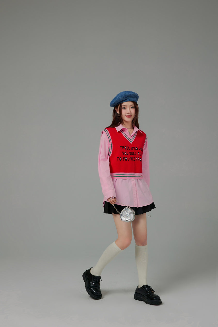 CHUU Those Who Love You V-Neck Knit Vest