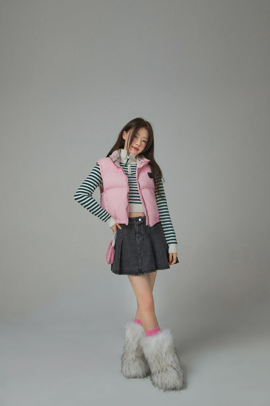 CHUU I Own A Yacht Polo Neck Stripe Cropped Knit Top