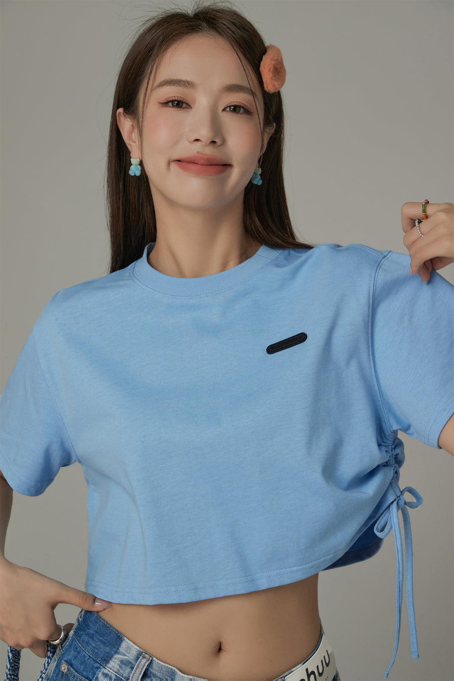 CHUU Side String Chuu Printed Design Cropped T-Shirt