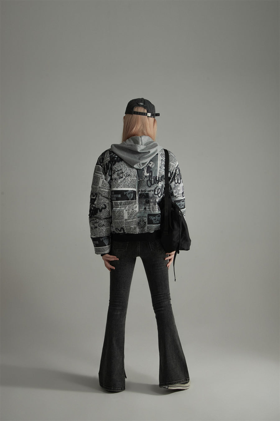 CHUU Newspaper Collage Padded Crop Jacket