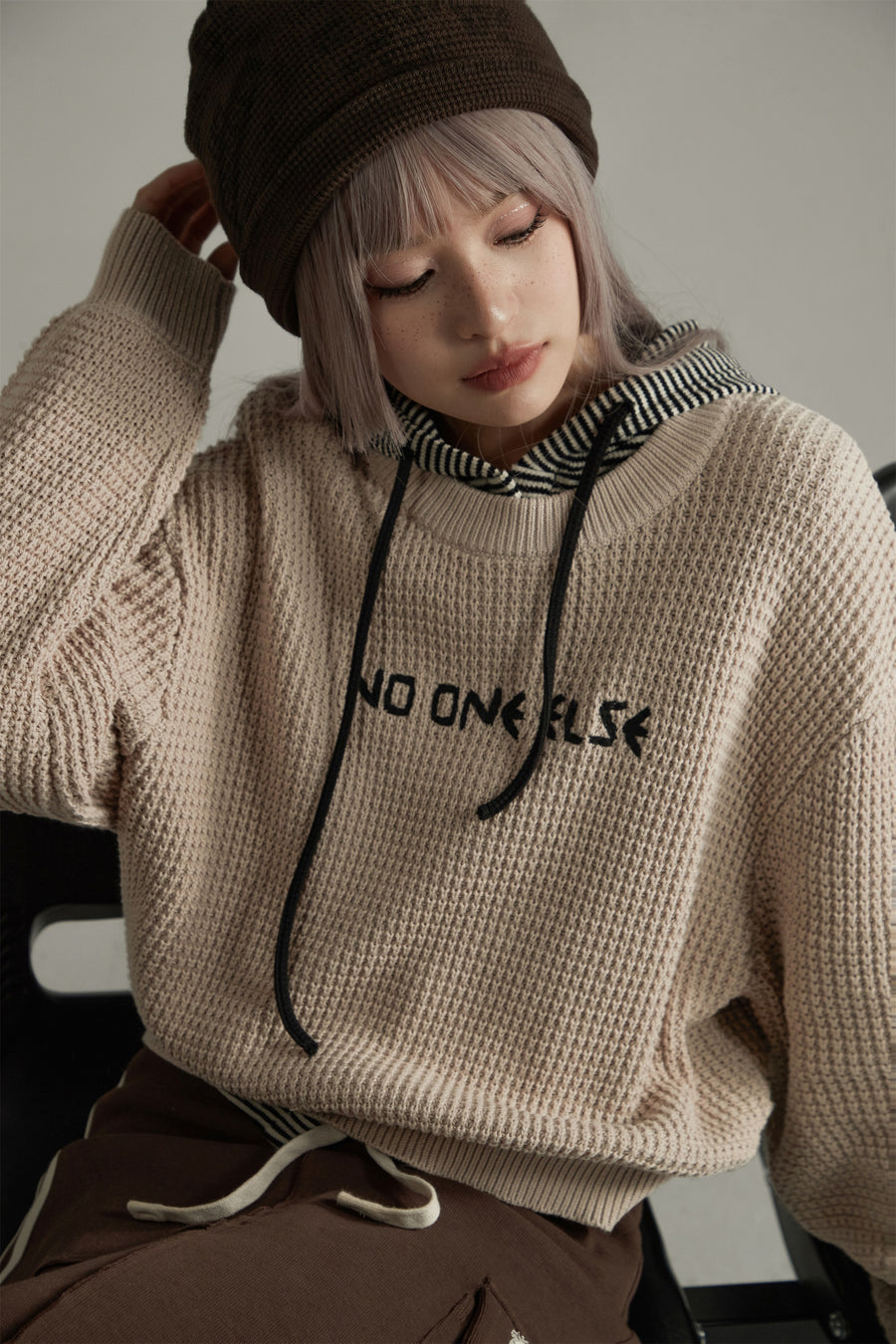 CHUU Noe Waffle Loose Fit Knit Sweater