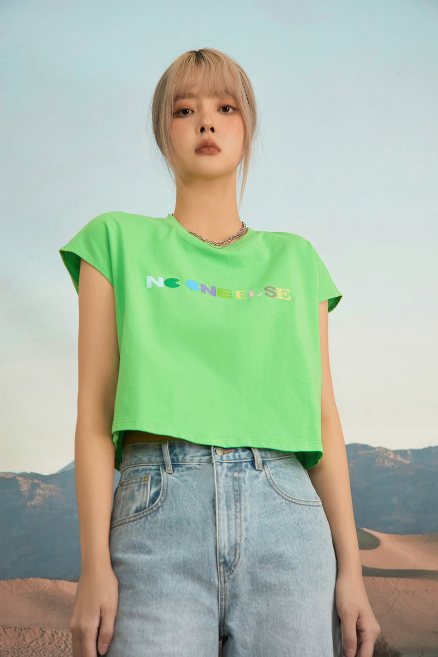 CHUU Your Charm Factor Crop Top