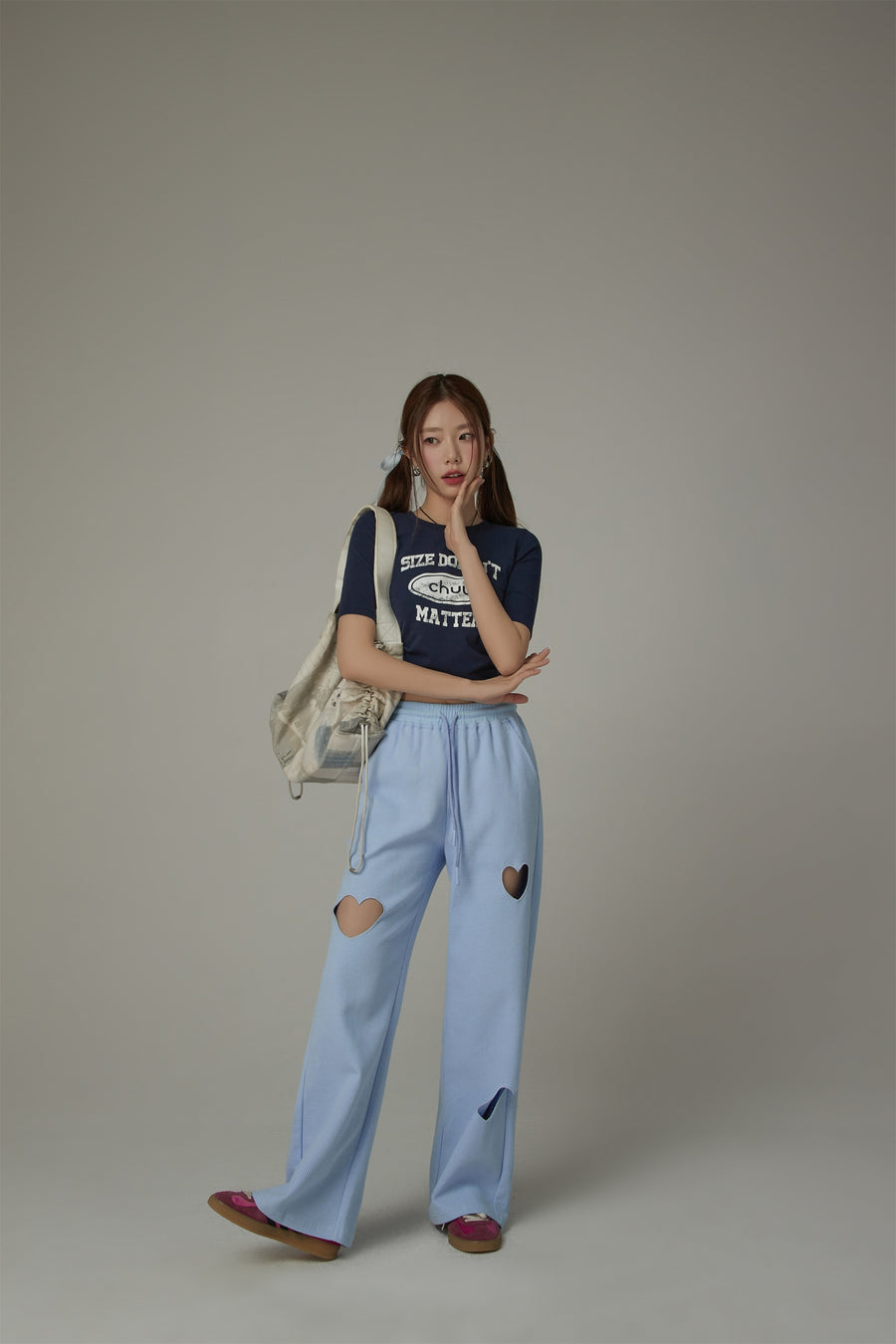 CHUU Heart Jogger Pants