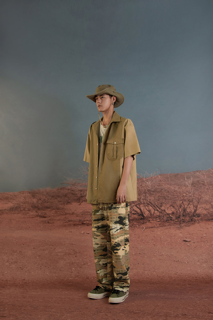 CHUU Camouflage Jogger Pants