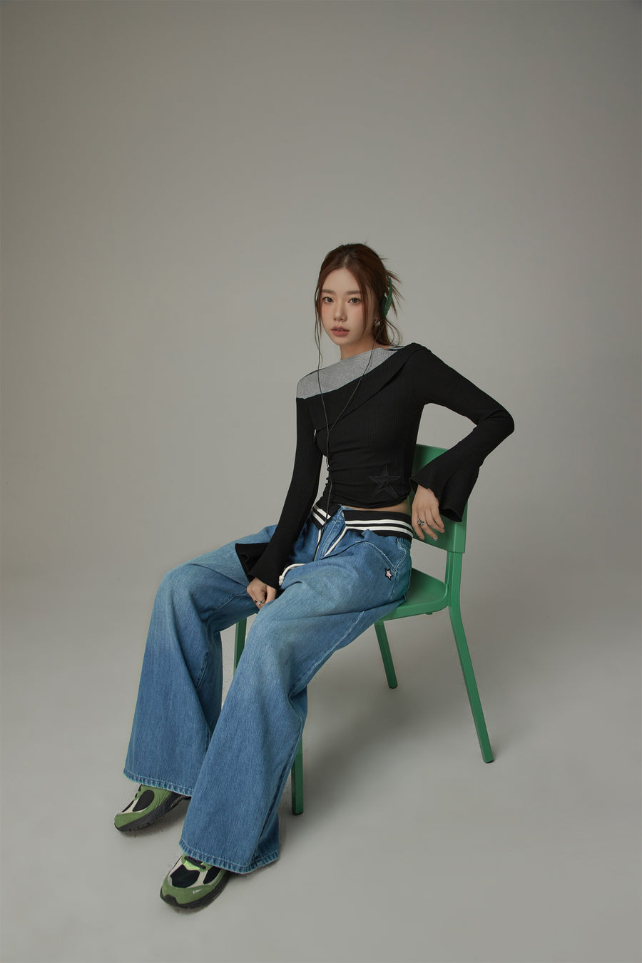 CHUU Contrast Ribbed Cropped T-Shirt