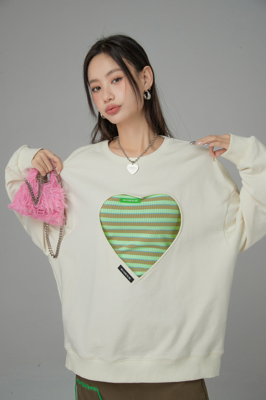 CHUU Turn It Into Art Stripes Sleeveless Top