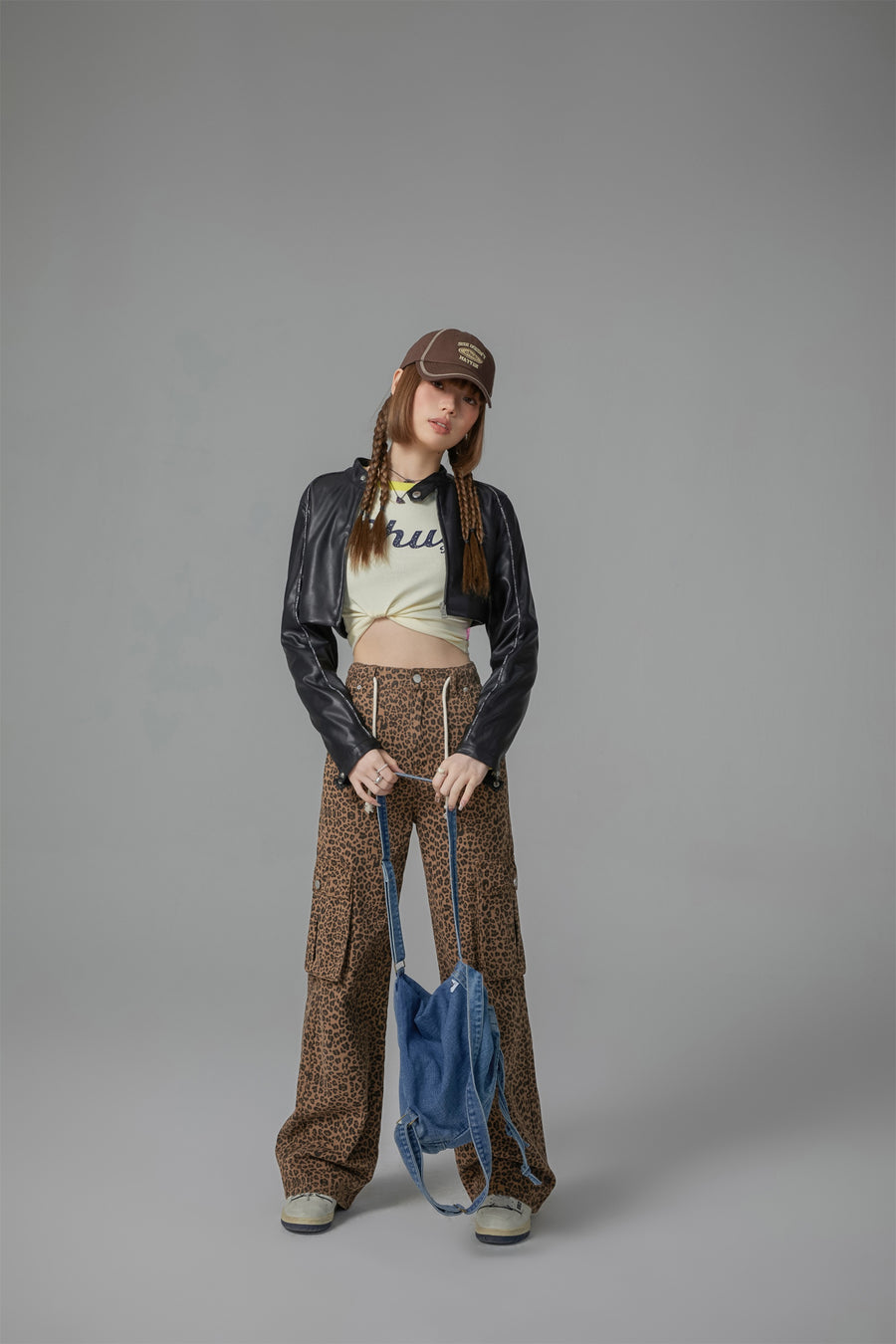 CHUU Leopard Pocket Denim Long Pants