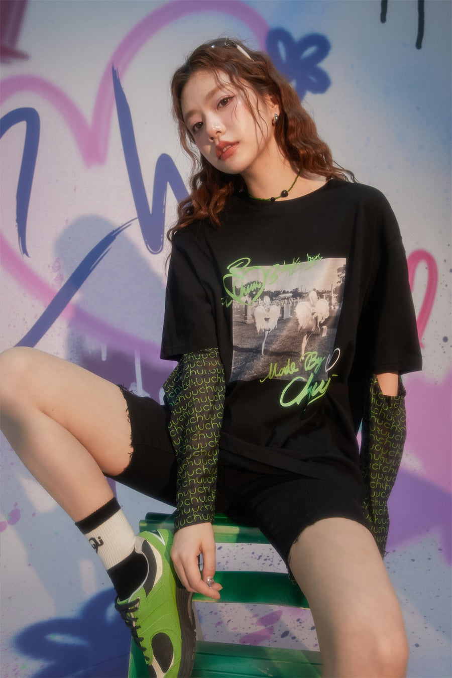 CHUU Walking Angels Printed Loose Fit T-Shirt