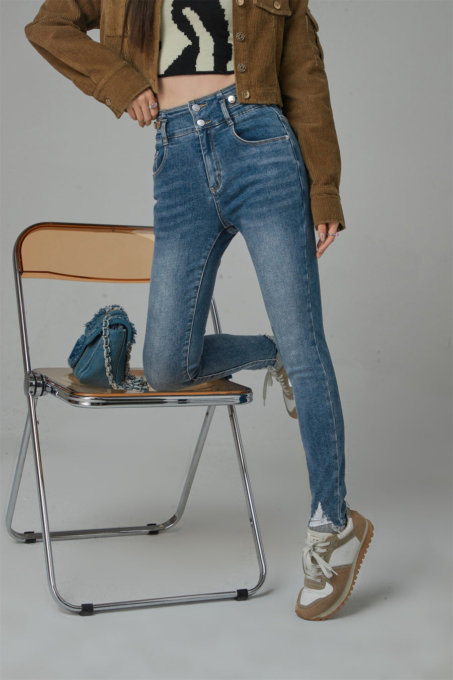 CHUU Heart Pocket Skinny Jeans