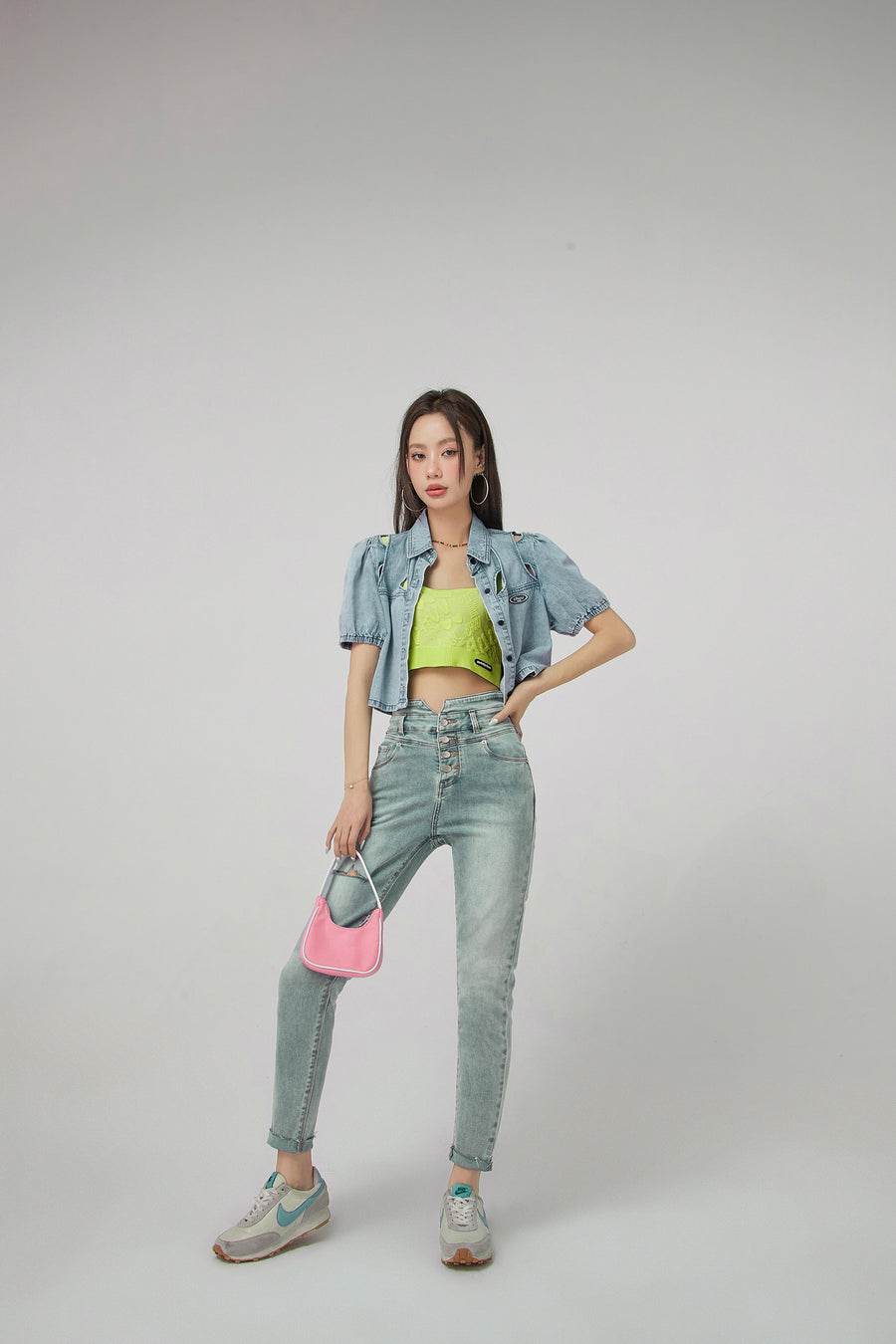 CHUU High Waist Button Slim Jeans