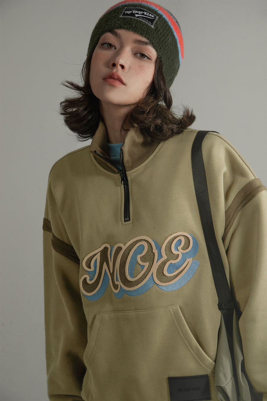 CHUU Noe Stitched Sweatshirt