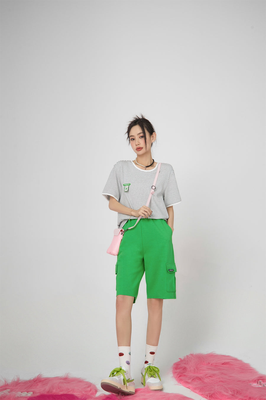 CHUU Love Story Blossoms Bermuda Shorts