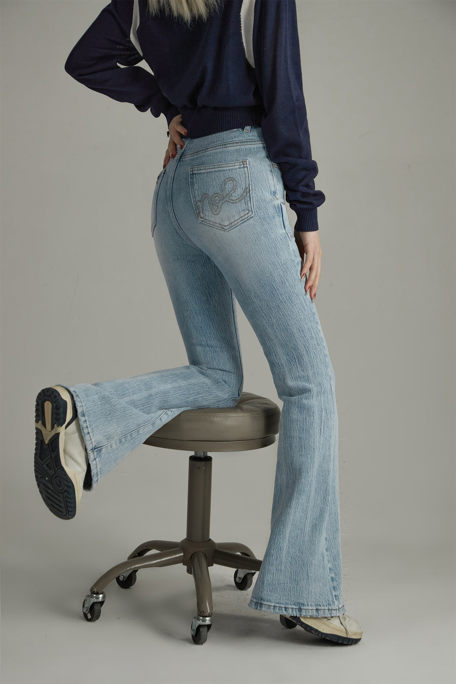 CHUU Washed Bootcut Denim Jeans