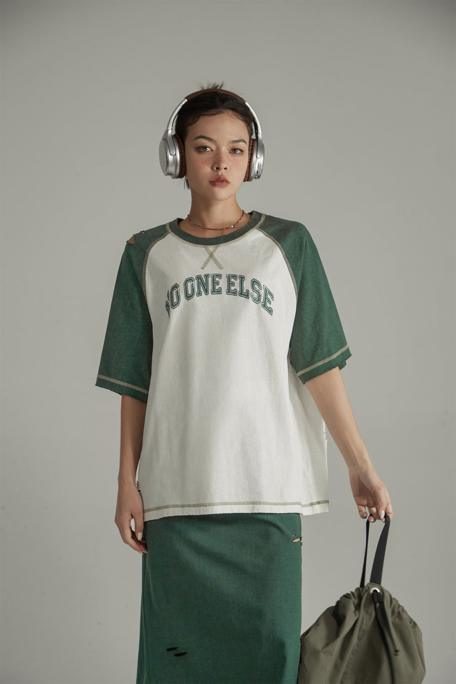 CHUU Noe Basic Two Toned Raglan Color T-Shirt