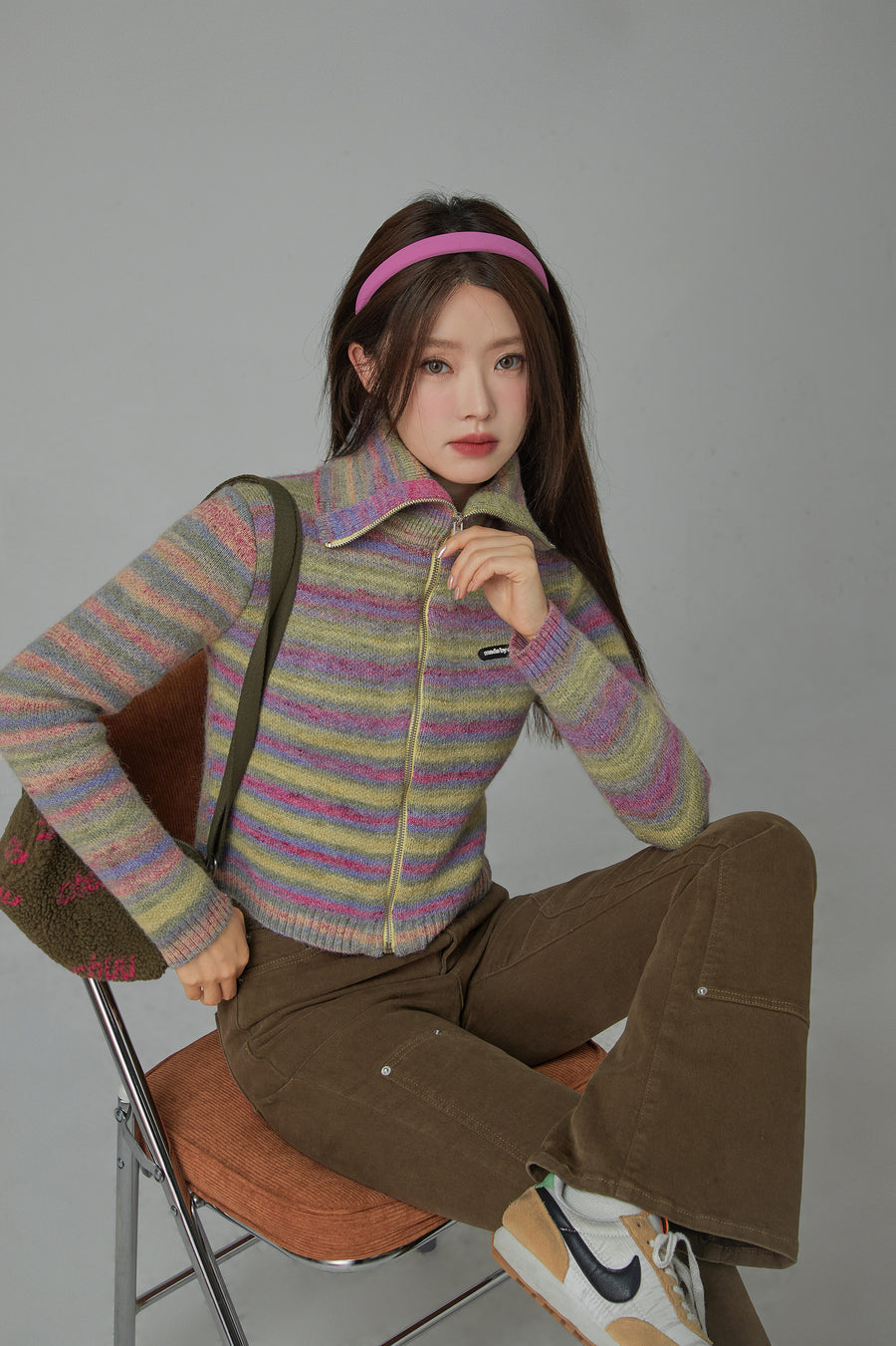 CHUU Rainbow Striped Zip-Up Knit Cardigan