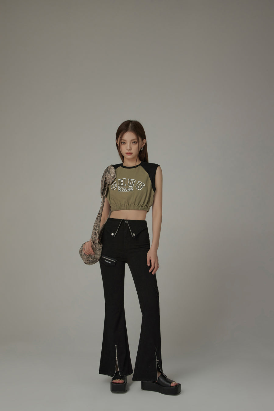 CHUU Zipper Slits Bootcut Pants