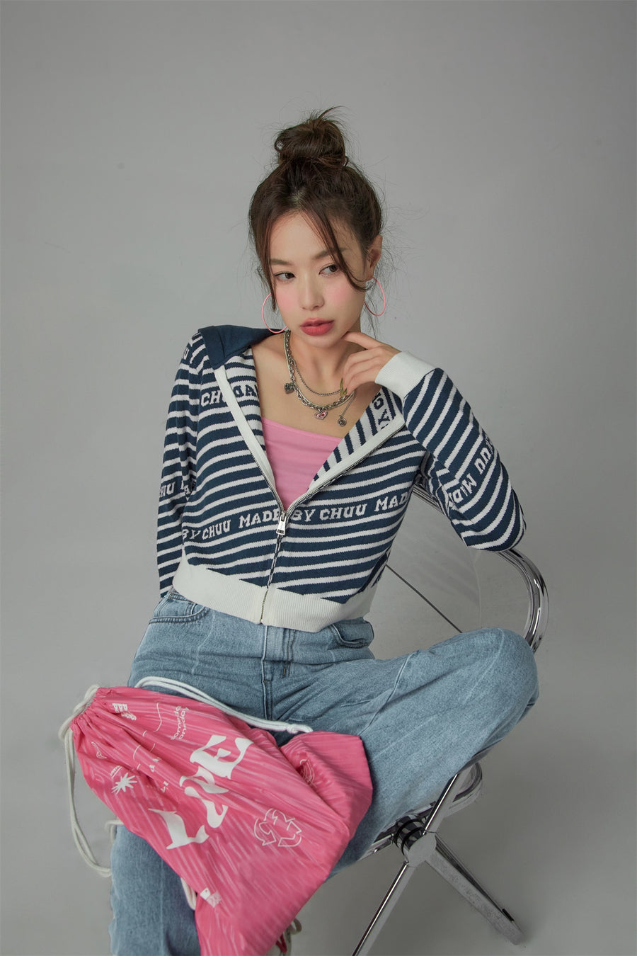 CHUU Candy Cane Striped Knit Cropped Outer Hoodie