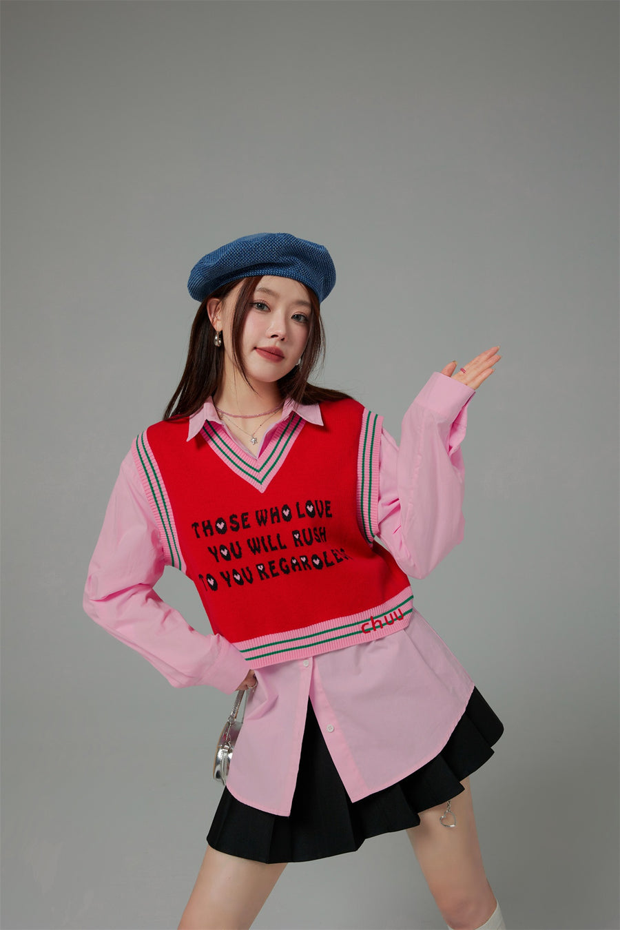 CHUU Those Who Love You V-Neck Knit Vest