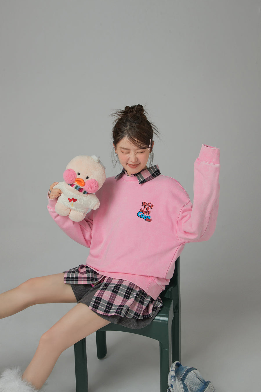 CHUU We Have Met Before Chuu Loose Fit Sweatshirt