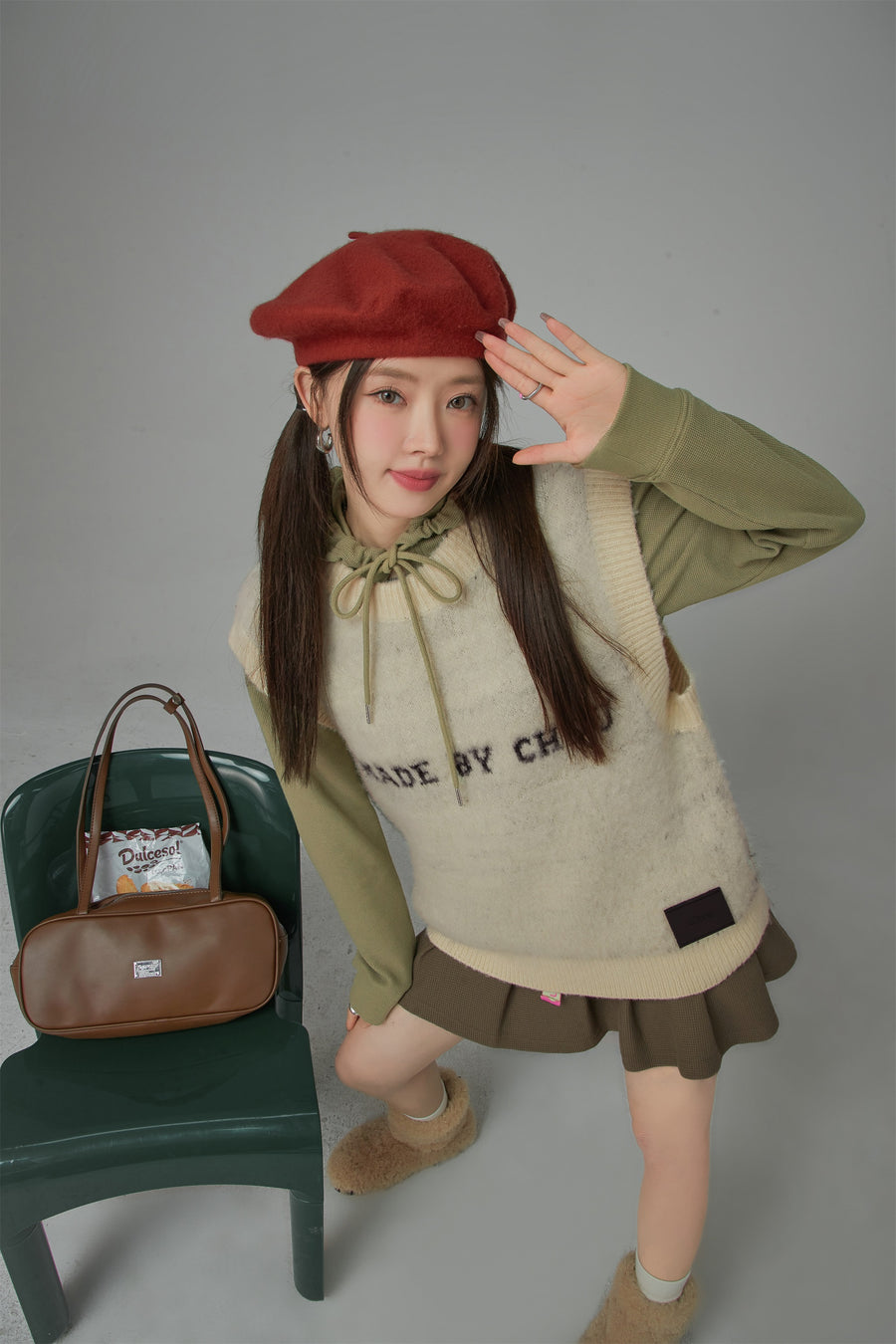 CHUU I Know Best Round Loose Fit Sleeveless Knit Vest