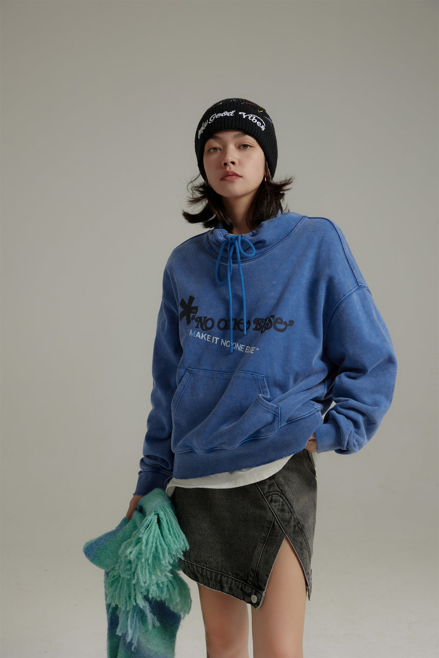 CHUU Star Logo Loose Fit Hoodie